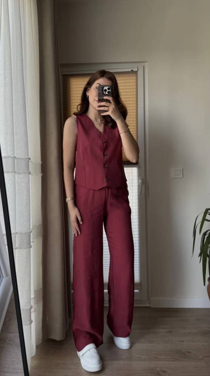 Burgundy linen vest and wide-leg trousers co-ord se