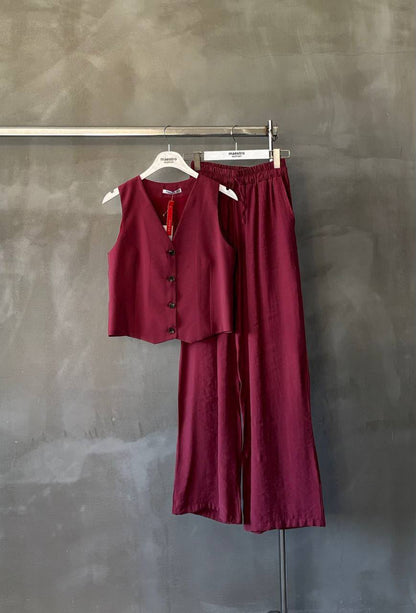 Burgundy linen vest and wide-leg trousers co-ord se