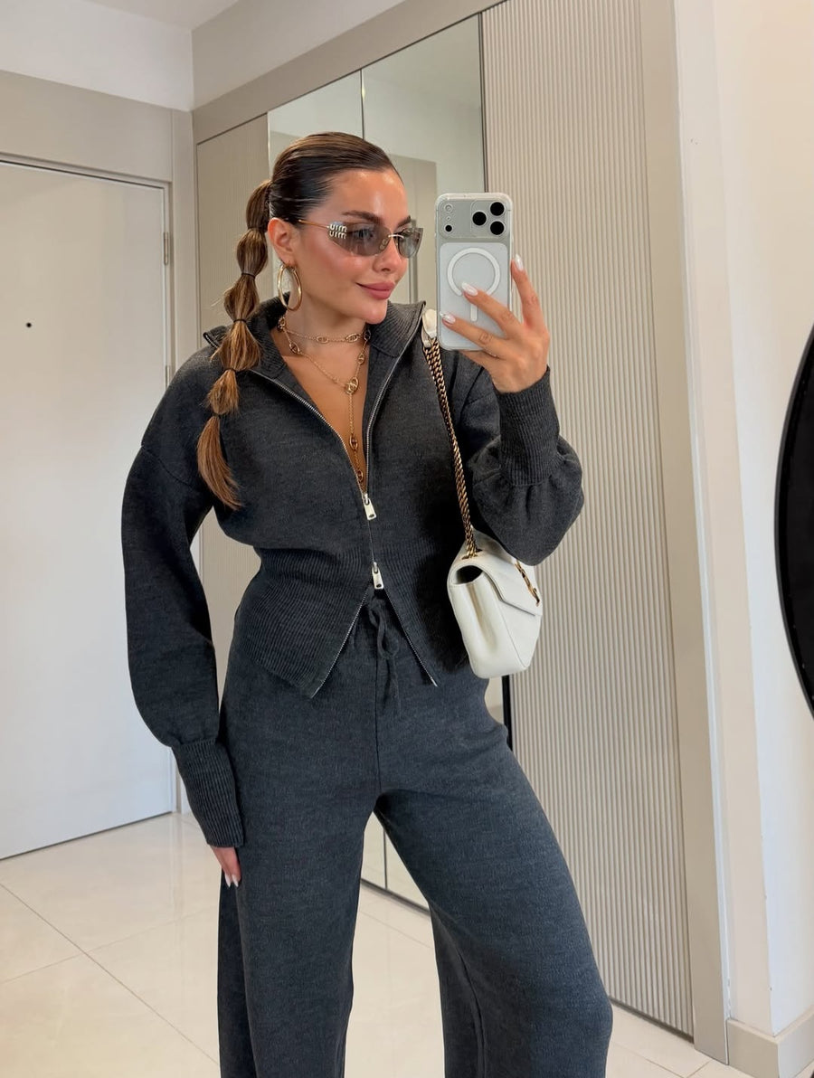 The Signature Knit Set